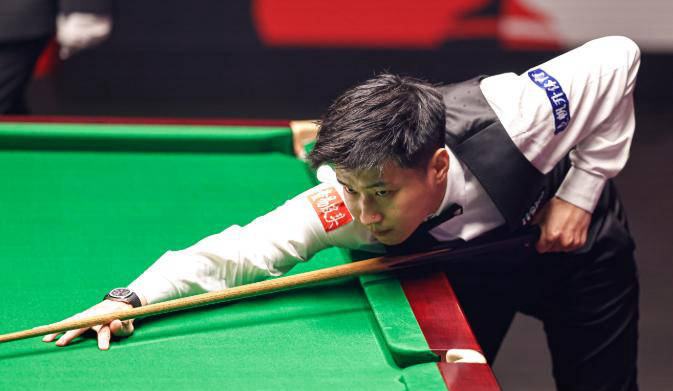 实现, 瓦菲同样未, 两位前冠军 实现, 瓦菲同样未, 两位前冠军